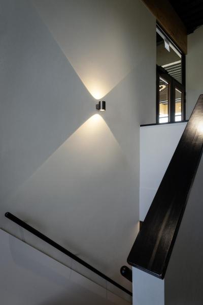 OCULUS WL PHASE, Wandaufbauleuchte schwarz 8,5 W 570 lm 2000-3000 K CRI 90 100° Dimmbar