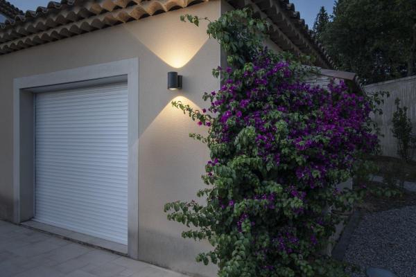 ENOLA OCULUS WL, up/down Wandaufbauleuchte anthrazit 20 W 1880/2120 lm 3000/4000 K CRI 90 100°