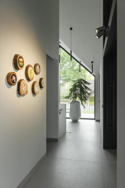 ASTO TUBE, Deckenaufbauleuchte, zylindrisch, max. 2x10 W, schwarz