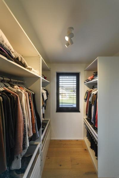 ASTO TUBE, Deckenaufbauleuchte, zylindrisch, max. 3x10 W, weiß