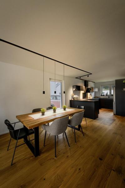 NUMINOS® XS 48V TRACK, DALI, Spot, schwarz / schwarz, 8.7 W, 670 lm, 3000 K, CRI 90, 40°