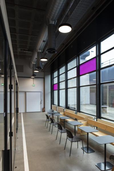 MEDO® PRO 40, Wand- und Deckenaufbauleuchte, rund, 3000/4000 K, 19 W, DALI, Touch, 110°, schwarz