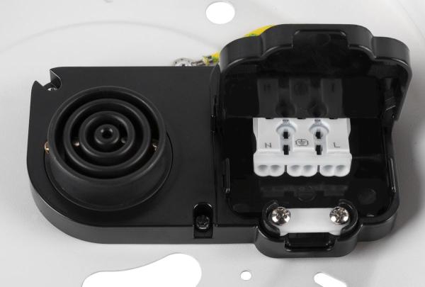 MEDO® PRO 40, Wand- und Deckenaufbauleuchte, rund, 3000/4000 K, 19 W, Phasenabschnitt, 110°, weiß