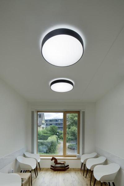 MEDO® 90, Deckenaufbauleuchte, rund, 2700/3000/4000 K, 79 W, Phasenabschnitt, 110°, schwarz