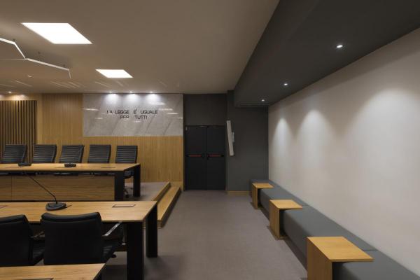 NEW TRIA® UNIVERSAL 68, Deckeneinbauleuchte, 2500/3000/4000 K, 38°, IP 20, rund, schwarz