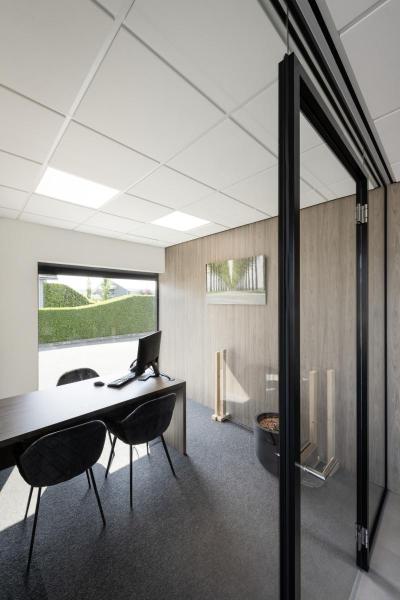 PANEL V 625, 34 W 830/840 UGR 