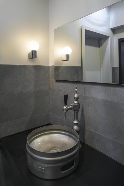 VARYT, Wandaufbauleuchte, rund, 1x max. 6 W E14, chrom