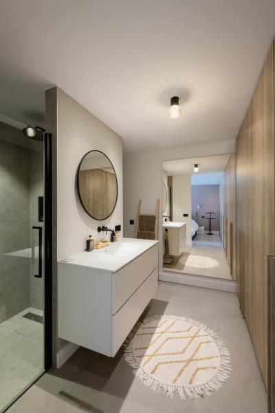 VARYT, Deckenaufbauleuchte, rund, 1x max. 6 W E14, schwarz