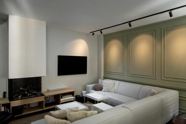 NOBLO® SPOT, 1~ Spot, rund, 2700 K, 6 W, Phasenabschnitt, 32°, schwarz