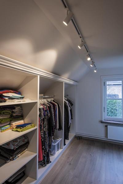 NOBLO® SPOT, 1~ Spot, rund, 3000 K, 6 W, Phasenabschnitt, 32°, weiß