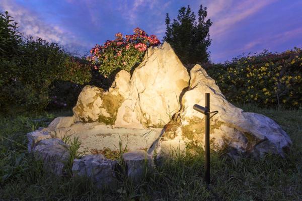 HELIA SLIM Pole, single, LED Outdoor Stehleuchte, schwarz IP65 3000 K