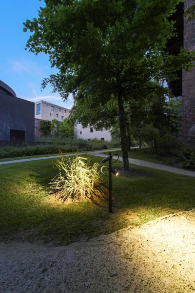 HELIA SLIM Pole, double, LED Outdoor Stehleuchte, schwarz IP65 3000 K