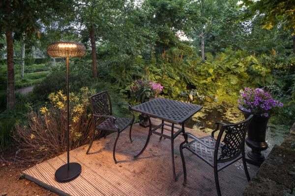 ADEGAN, Outdoor Stehleuchte, Solar, 2200 K, IP65, schwarz