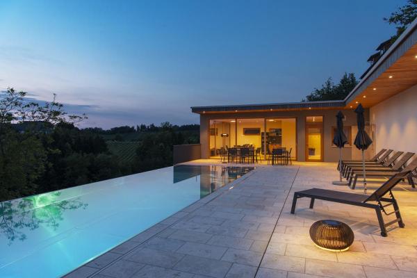 ADEGAN, Outdoor Stehleuchte, flat, Solar, 2200 K, IP65, schwarz