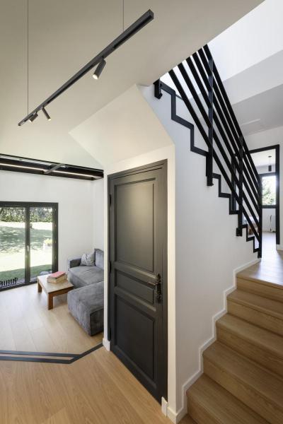 GRIP! S, 48V Spot, zylindrisch, 2700 K, 9.8 W, DALI, 29°, schwarz / gold