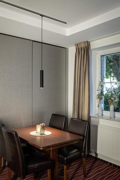 GRIP! L, 1~ Pendelleuchte, GU10, Pendellänge 200 cm, 1x max. 6 W, schwarz / gold