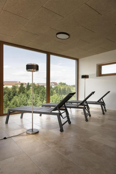 DECONA 30, Deckenaufbauleuchte, rund, 2700/3000 K, 18 W, PHASE, schwarz