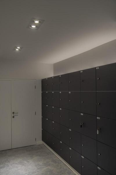 NEW TRIA 300, Einbauleuchte, zweiflammig, QPAR111, rechteckig, weiß matt, max. 150 W, inkl. Clipfedern