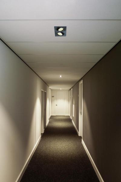 NEW TRIA 155, Einbauleuchte, zweiflammig, LED, 2700 K, rechteckig, schwarz matt, 38°, 15 W, inkl. Treiber, Clipfedern