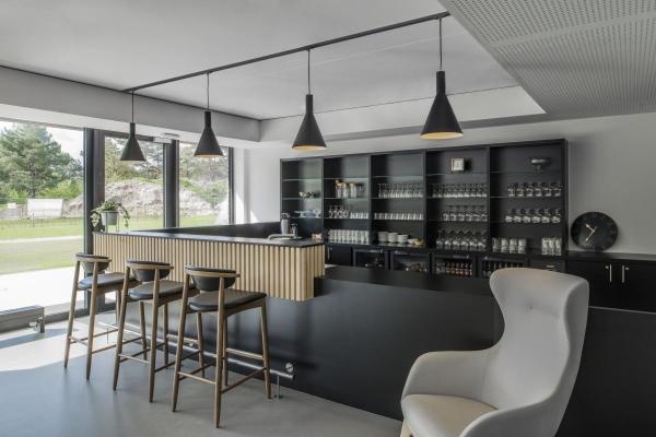 PENDELLEUCHTENADAPTER, für Hochvolt 1Phasen-Aufbauschiene, schwarz, inkl. Zugentlastung und Gewindestück