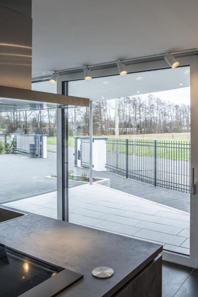 1PHASEN-EINBAUSCHIENE, Hochvoltschiene, weiß, 2 m