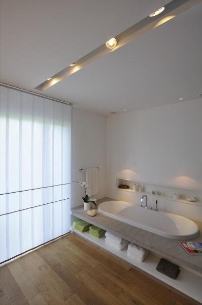 PURI TRACK, Spot für Hochvolt-Stromschiene 1Phasen, QPAR51, silbergrau, max. 50 W, inkl. 1Phasen-Adapter