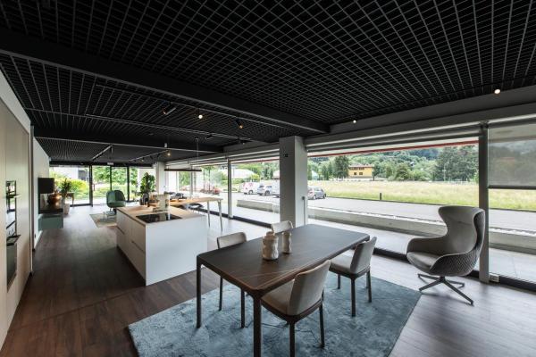 HELIA 50 TRACK, Strahler für 1Phasen Hochvolt-Stromschiene, LED, 3000 K, schwarz, 35°, inkl. 1 Phasen-Adapter