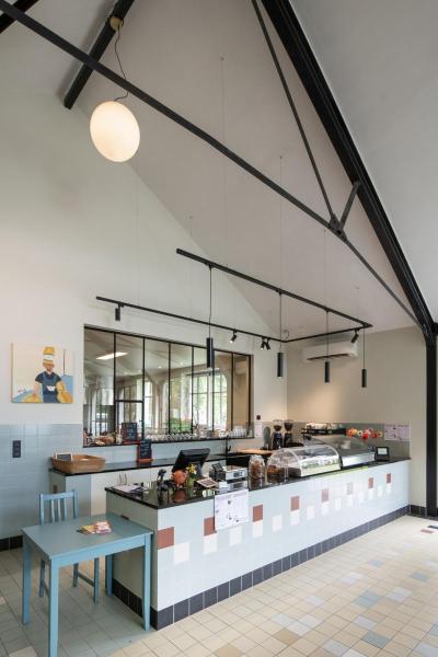 ENOLA B, Pendelleuchte für Hochvolt-Stromschiene 1Phasen, QPAR51, schwarz, max. 50 W, inkl. 1Phasen-Adapter schwarz