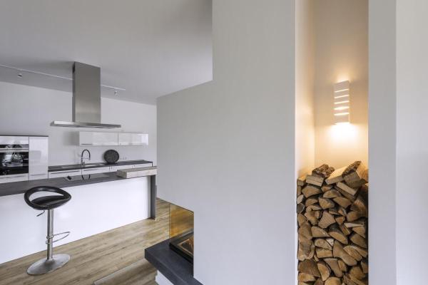 PLASTRA, Wandleuchte, eckig, 100 Slot, weißer Gips, E14, max. 40 W