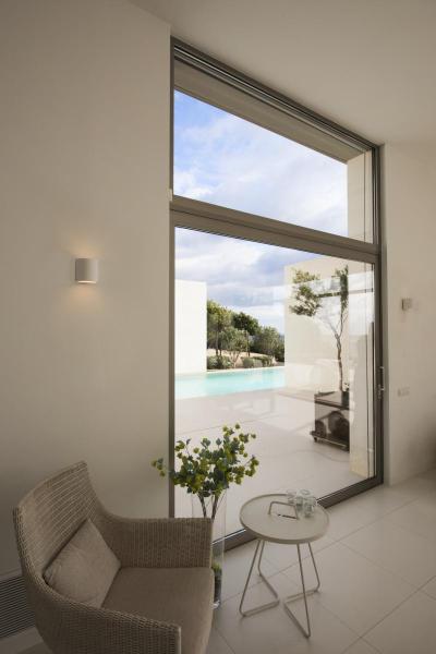 PLASTRA 104, Wandleuchte, QT14, rund, weißer Gips, QT14, max. 42 W