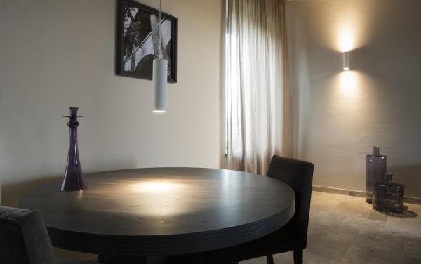 PLASTRA, Wandleuchte, QPAR51, rund, Tube, weißer Gips, max. 70 W