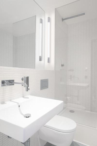 TRUKKO 90, Wandleuchte, LED, 3000 K, chrom/weiß, H 90 cm, inkl. LED- Treiber