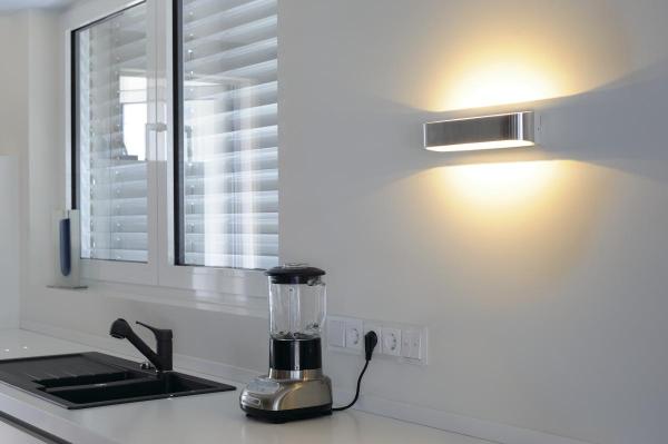 ASSO 300, Wandleuchte, LED, 3000 K, oval, aluminium gebürstet /weiß, L/B/H 30/9,5/7 cm