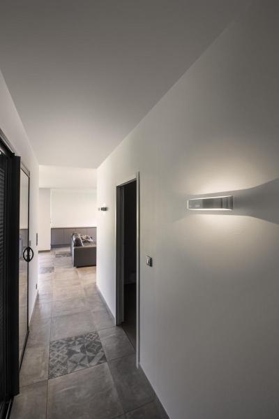 ASSO 300, Wandleuchte, LED, 3000 K, oval, aluminium gebürstet /weiß, L/B/H 30/9,5/7 cm