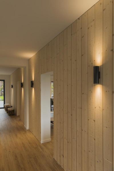 ENOLA B, Wandleuchte, QPAR51, rund, up/down, schwarz, max. 50 W, inkl. Zierring schwarz