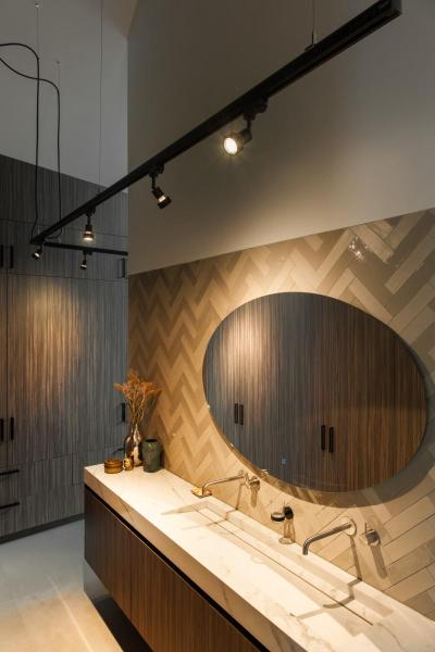 PURI TRACK, Spot für Hochvolt-Stromschiene 3Phasen, QPAR51, schwarz matt, max. 50 W, inkl. 3Phasen-Adapter