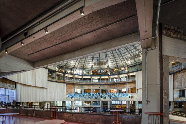 EURO SPOT, Spot für Hochvolt-Stromschiene 3Phasen, QPAR51, schwarz, max. 25 W, inkl. 3Phasen-Adapter