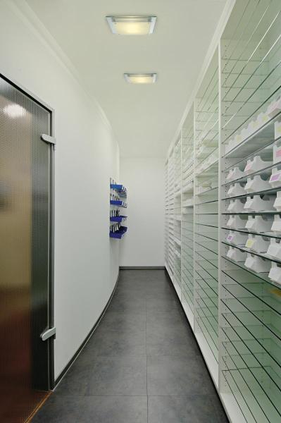 GLASSA, Deckenleuchte, A60, viereckig, Glas satiniert, max. 60 W