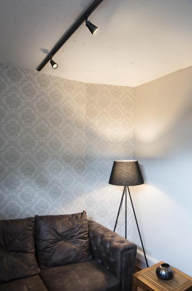 FENDA, Standleuchte, A60, schwarz, ohne Schirm, max. 40 W