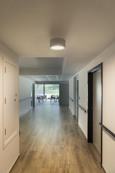 FERA 25, Deckenleuchte, LED, 3000 K, rund, weiß, 1800 lm, max. 21 W, inkl. LED-Treiber