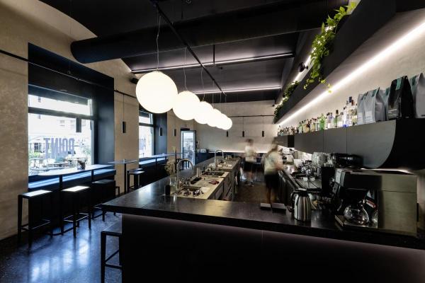 ROTOBALL 50, Pendelleuchte, TC-TSE, silbergrau/weiß, Ø 50 cm, max. 24 W