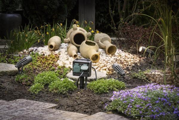 SYNA, Outdoor Spiessleuchte, LED, 3000 K, IP55, anthrazit, 230V, 8,6 W