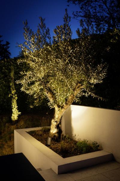 HELIA SPOT L, Outdoor Wege- und Standleuchte, LED, 3000 K, rund, anthrazit, 15 W, zur Spießleuchte umrüstbar