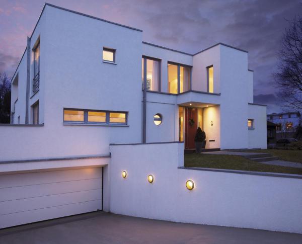 BULAN, Outdoor Wand- und Deckenleuchte, C35, IP44, rund, silbergrau, Glas satiniert, max. 60 W