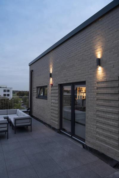 THEO UP/DOWN, Outdoor Wandleuchte, QPAR51, IP44, eckig, up/down, anthrazit, max. 70 W