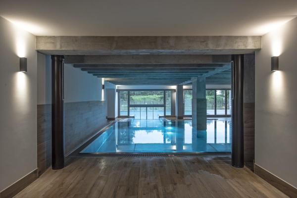 BIG THEO UP/DOWN, Outdoor Wandleuchte, QPAR111, IP44, eckig, up/down, anthrazit, max. 150 W