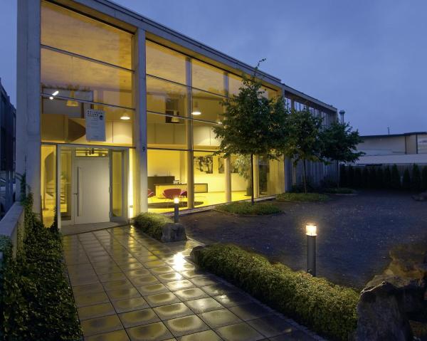 OTOS GLAS, Outdoor Standleuchte, TC-TSE, IP43, anthrazit, max. 15 W