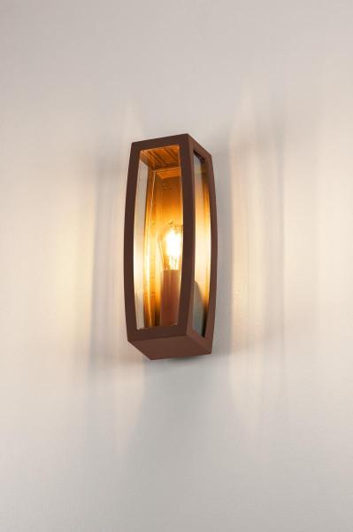 MERIDIAN BOX, Outdoor Wandleuchte, TC-(D,H,T,Q)SE, rost, max. 25 W, klarer Kunststoff