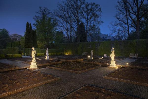 NAUTILUS 10, Outdoor Spiessleuchte, LED, 3000 K, IP65, eckig, anthrazit, 9 W