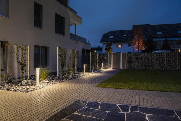 QUADRASYL 75, Outdoor Standleuchte, Energiesparleuchte GX53, IP44, eckig, silbergrau, L/B/H 19/22,5/75 cm, max. 11 W